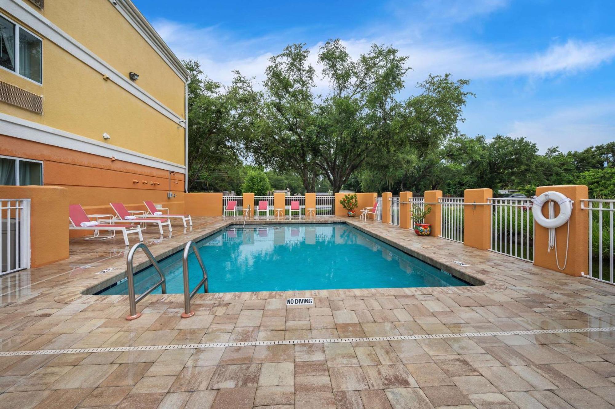 Comfort Inn Fort Myers Northeast Exterior foto